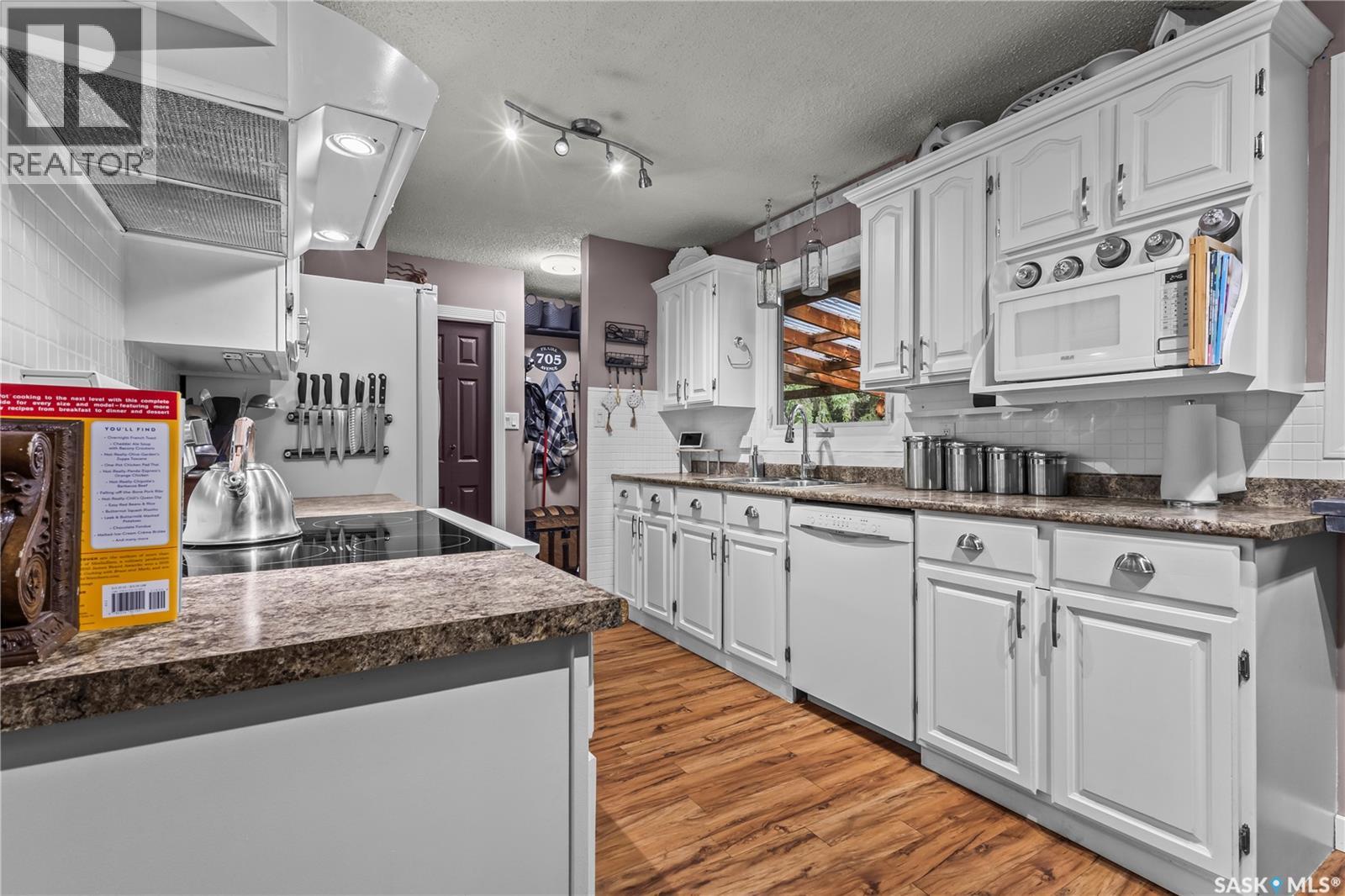 2384 15th AVENUE E - 11