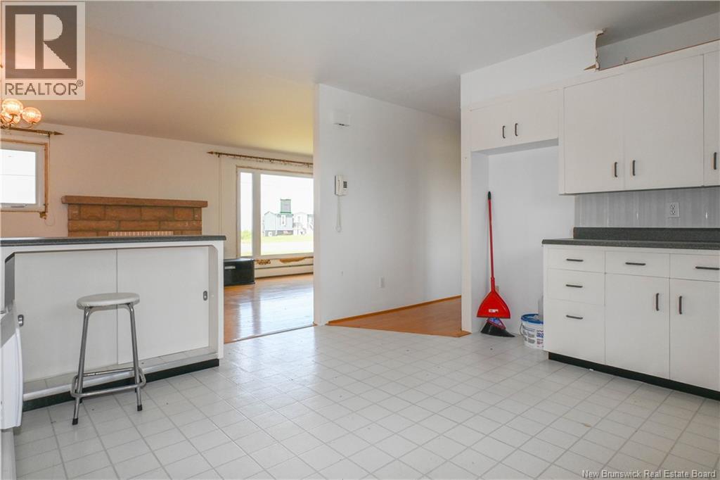 301 Acadie Street - Image 11