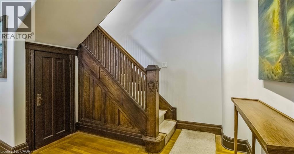 217 CAROLINE Street S - Image 7