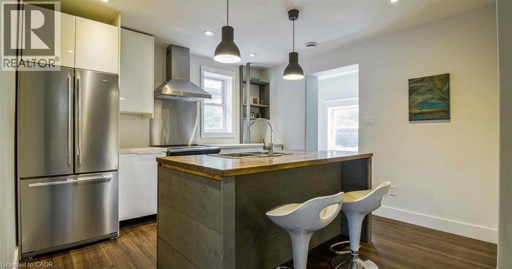 217 CAROLINE Street S - Image 10