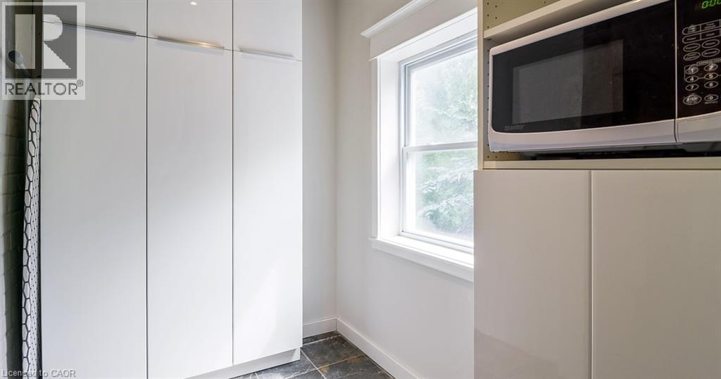 217 CAROLINE Street S - Image 20