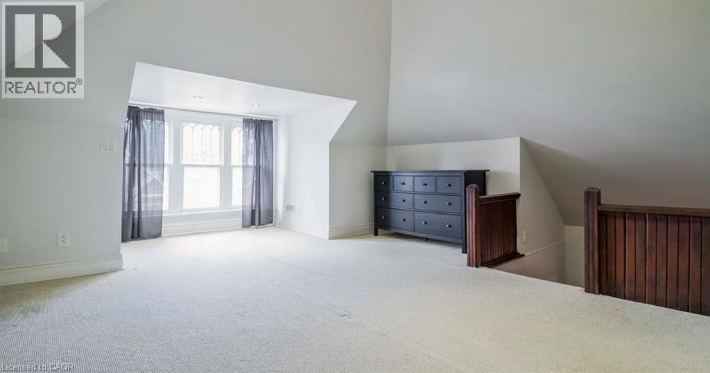 217 CAROLINE Street S - 30