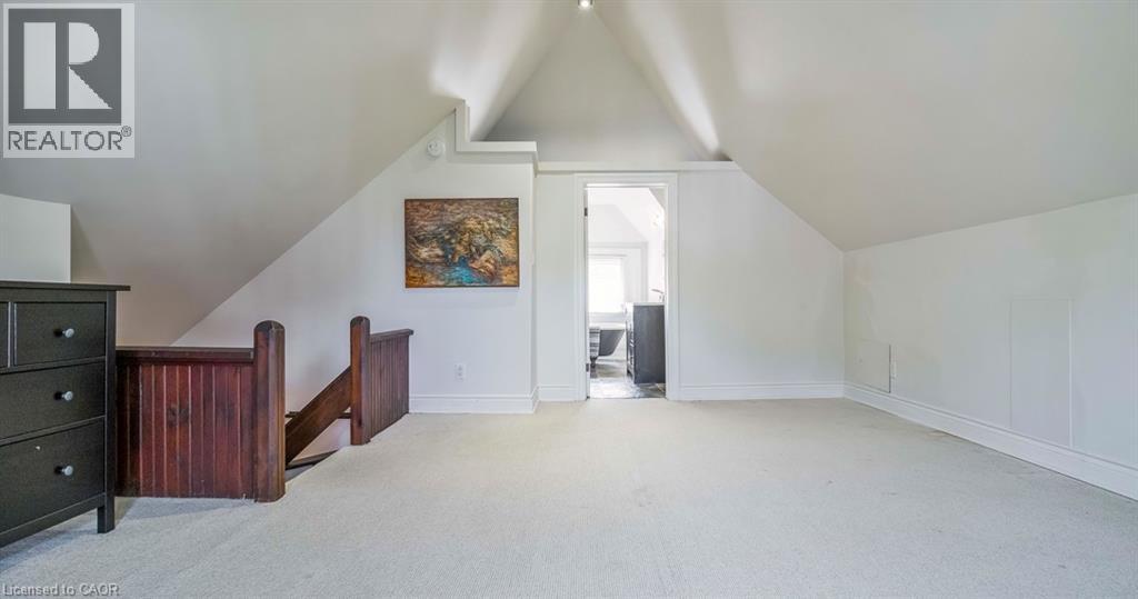 217 CAROLINE Street S - Image 31