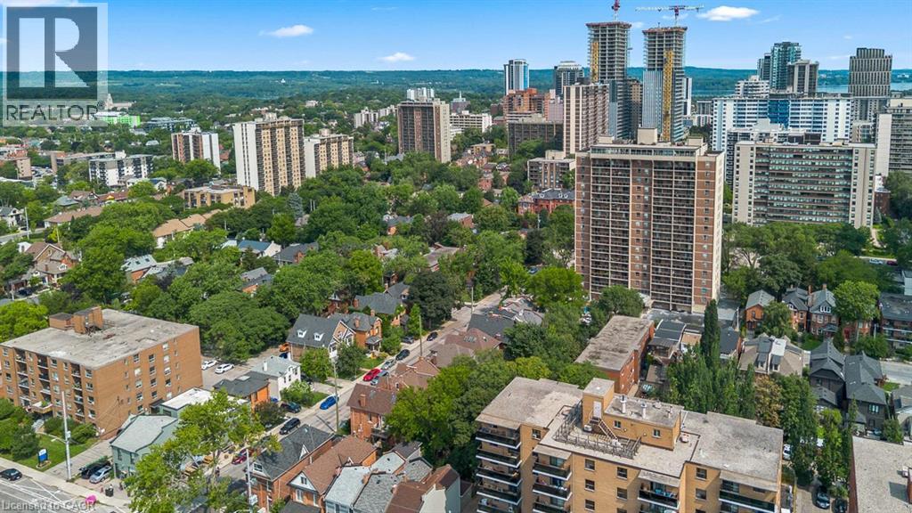 217 CAROLINE Street S - 49