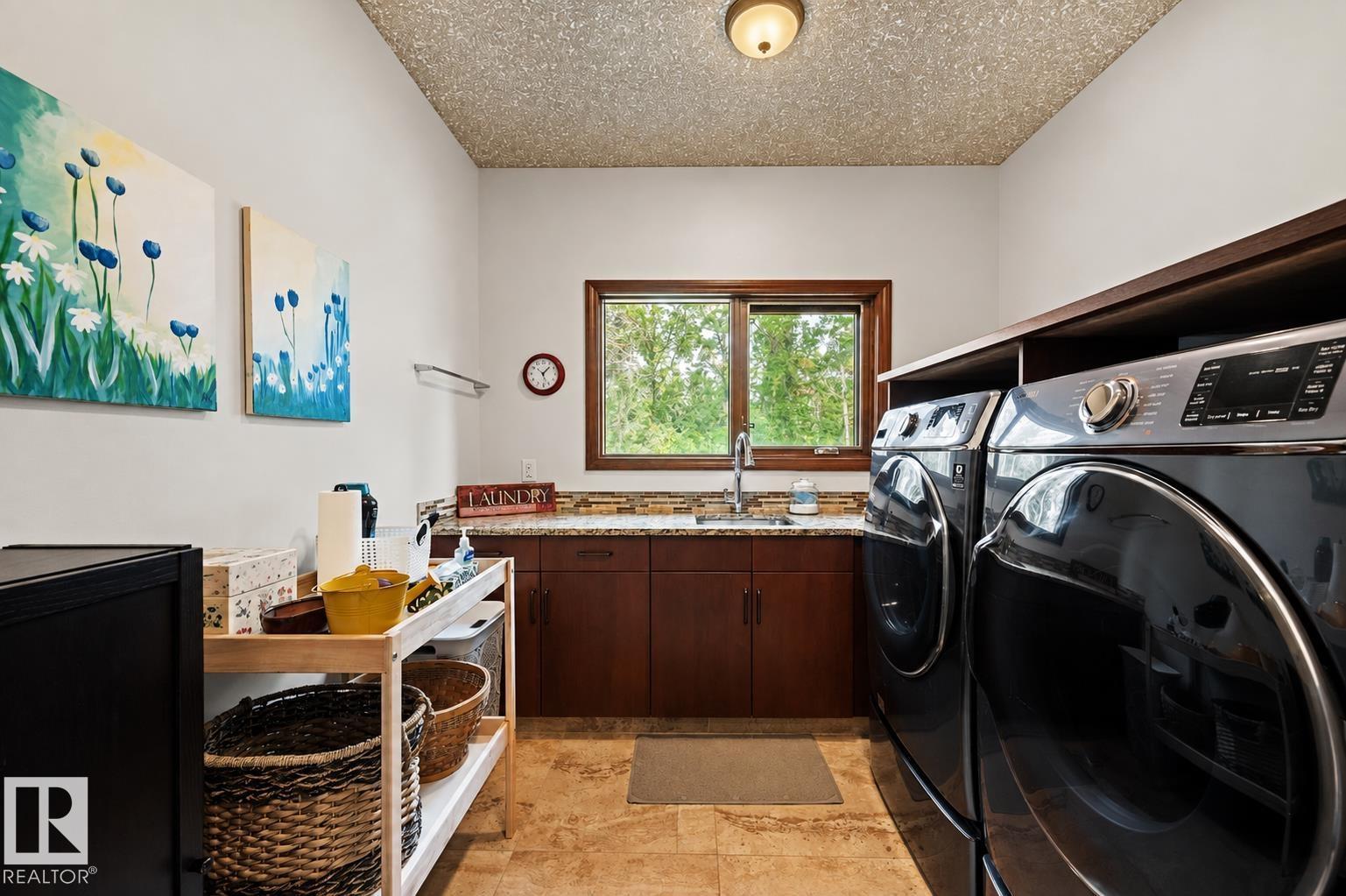 188 WINDERMERE DR NW - Image 25