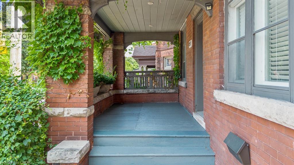 217 CAROLINE Street S - Image 3