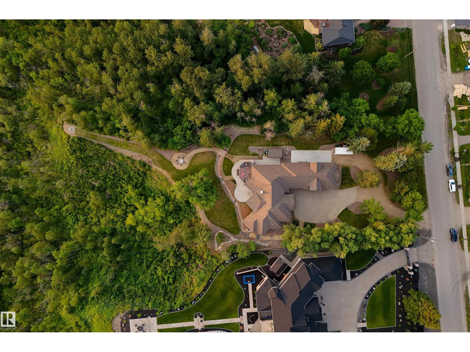 188 WINDERMERE DR NW - Image 40