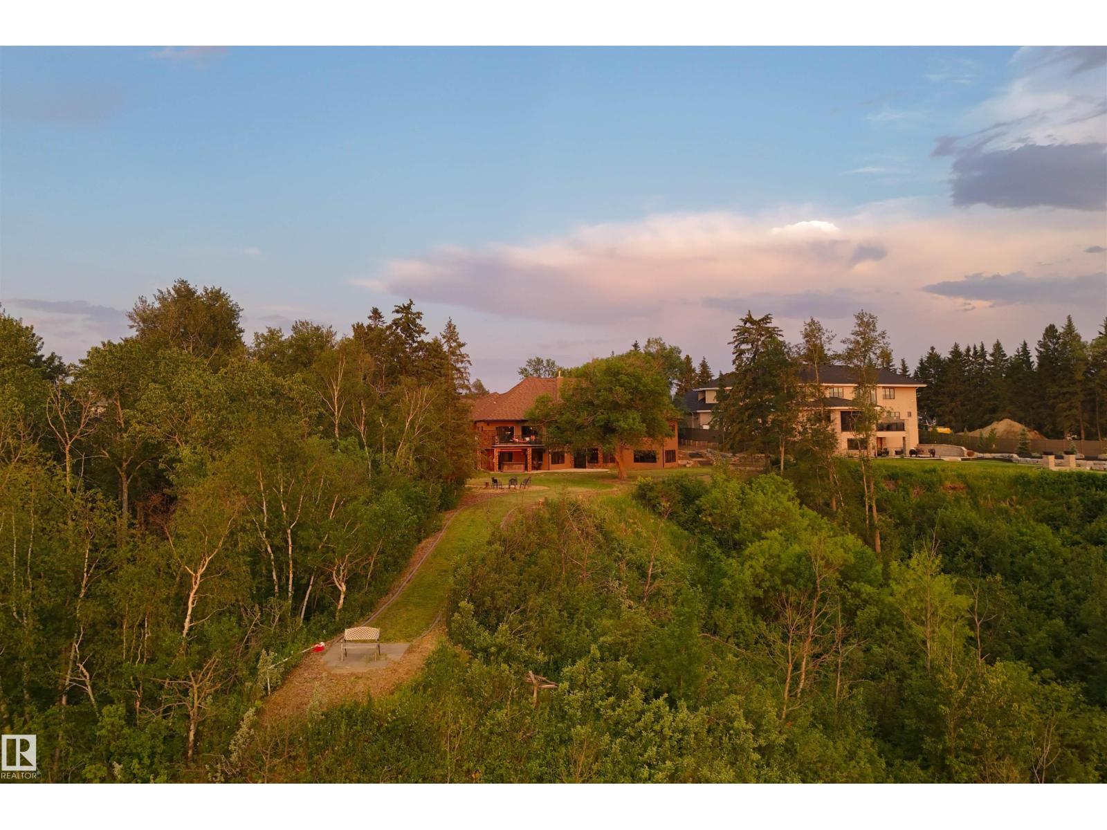 188 WINDERMERE DR NW - 44