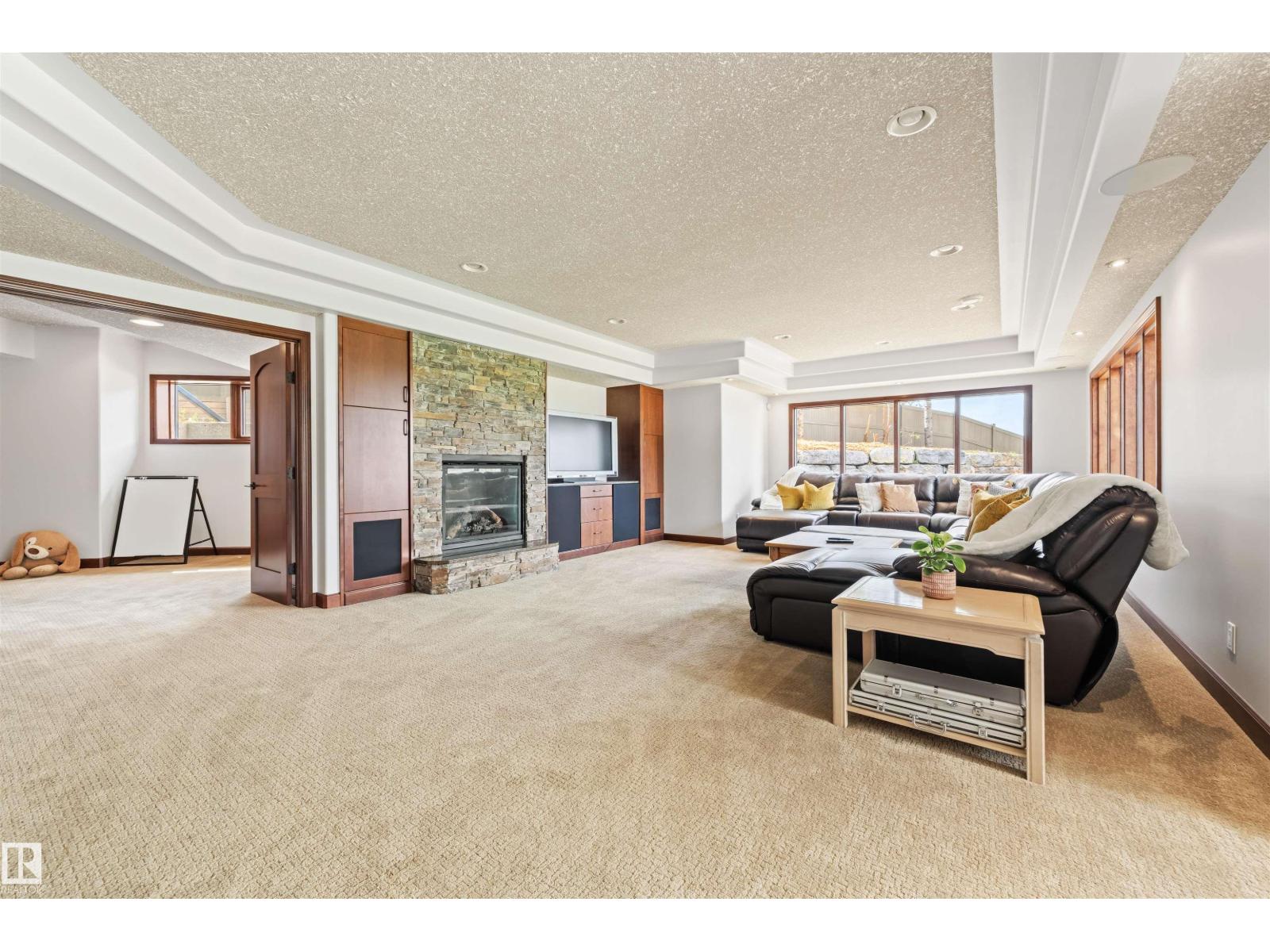 188 WINDERMERE DR NW - Image 27