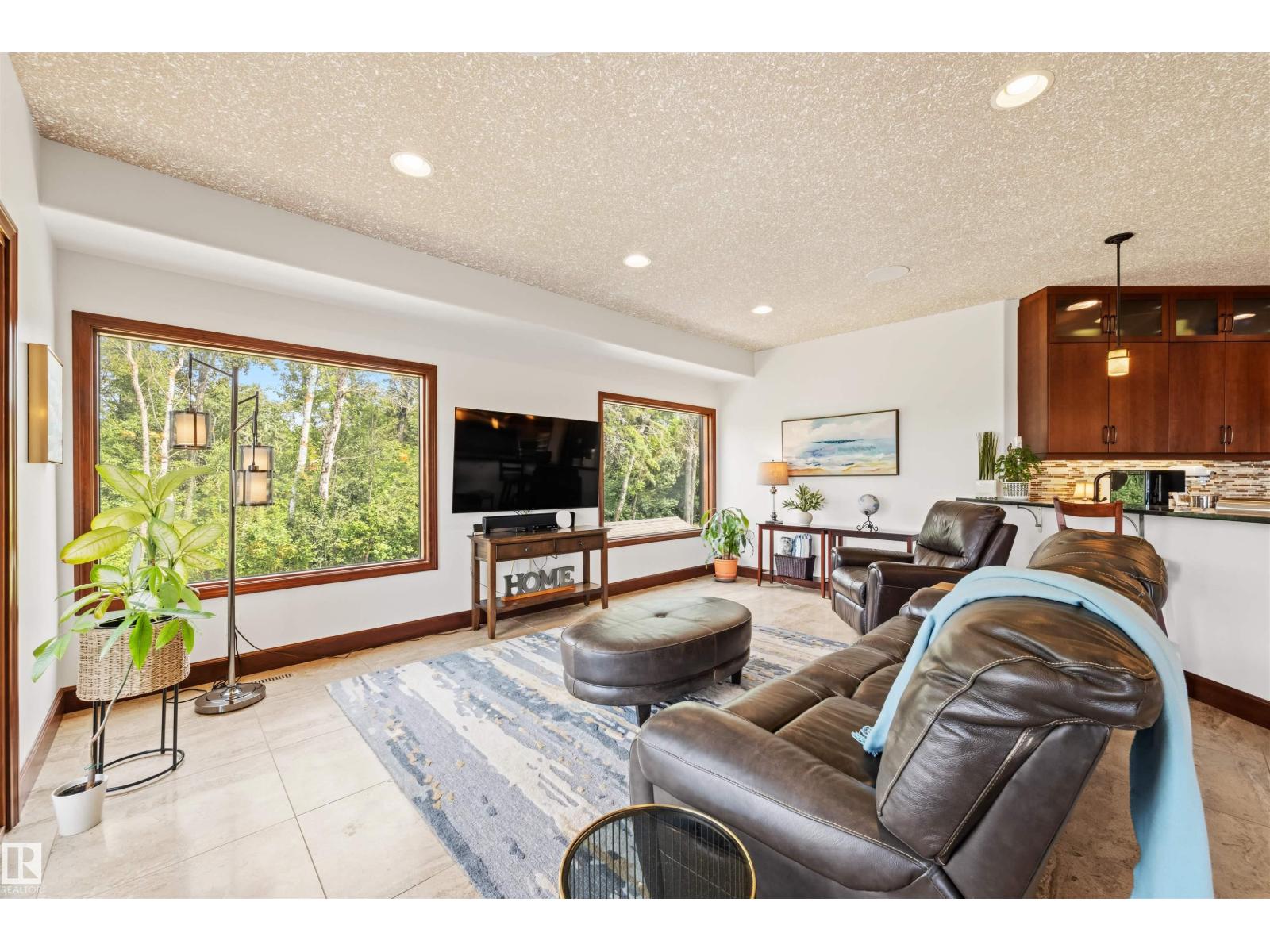 188 WINDERMERE DR NW - 21