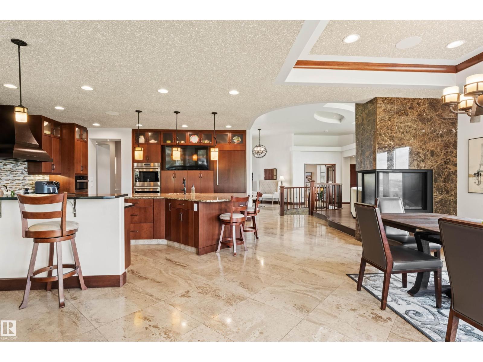 188 WINDERMERE DR NW - Image 22