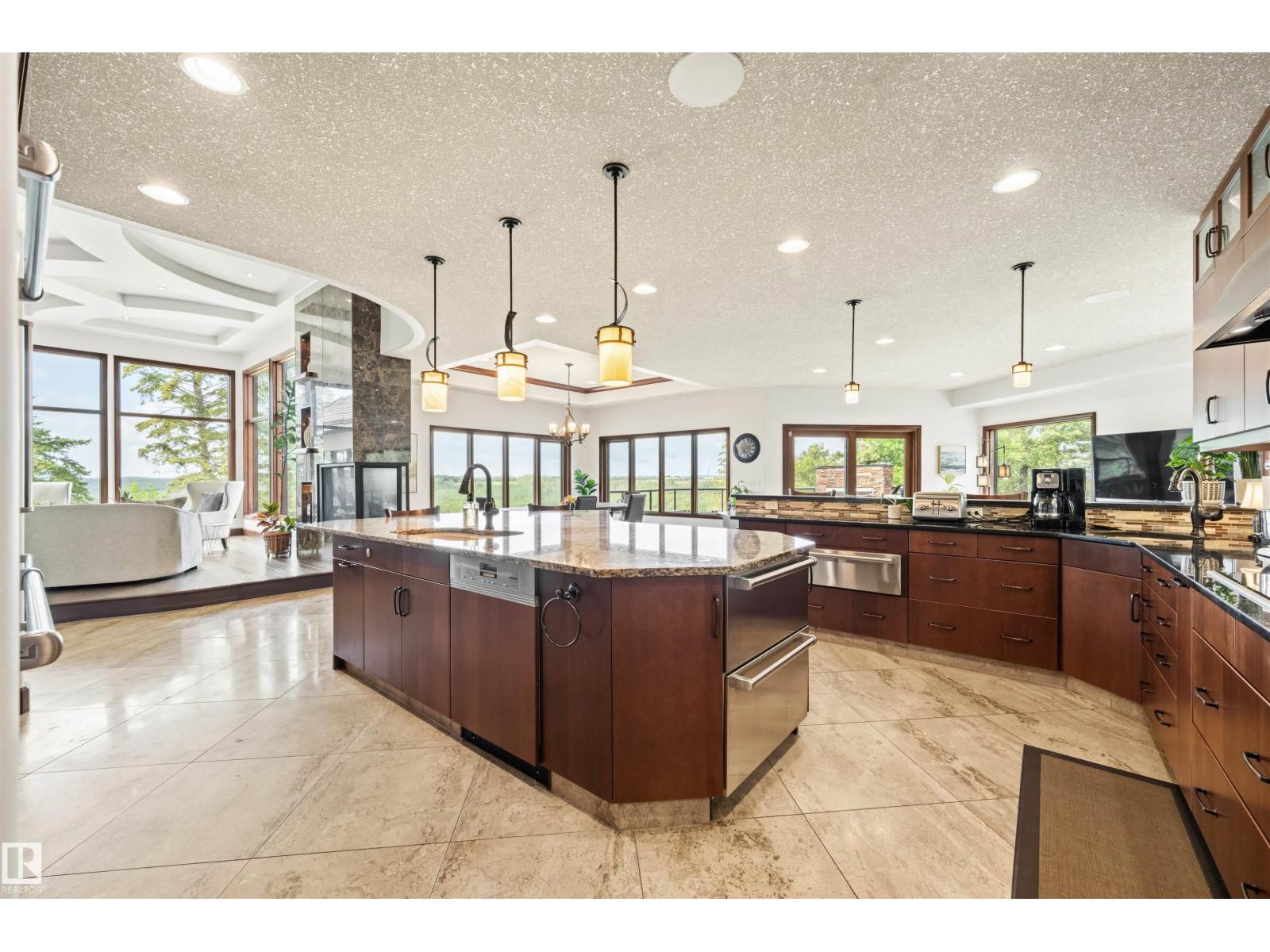 188 WINDERMERE DR NW - 23
