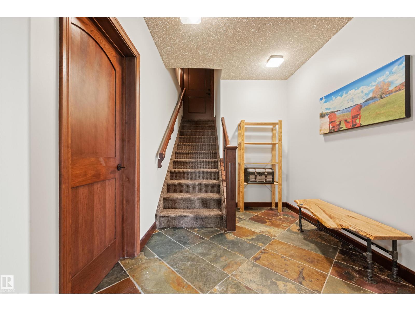 188 WINDERMERE DR NW - 34