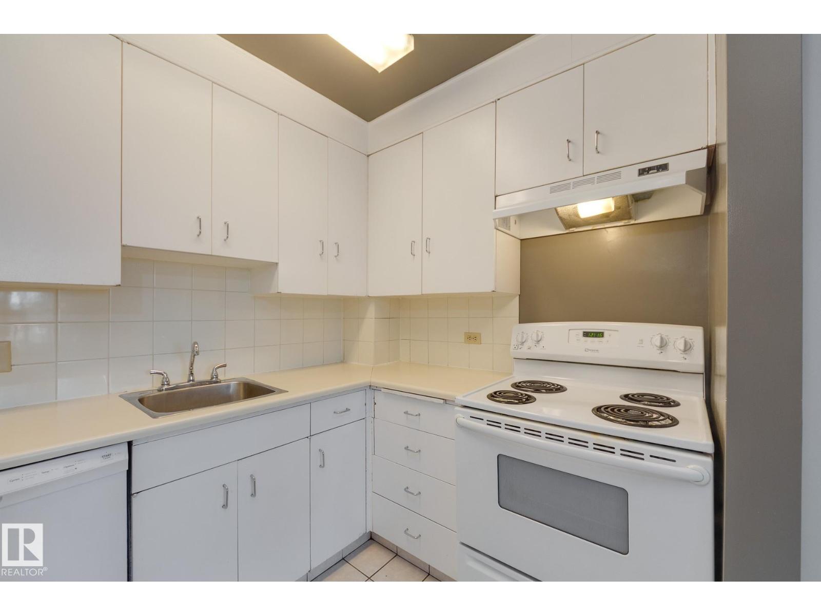 #207 12207 JASPER AV NW - Image 14
