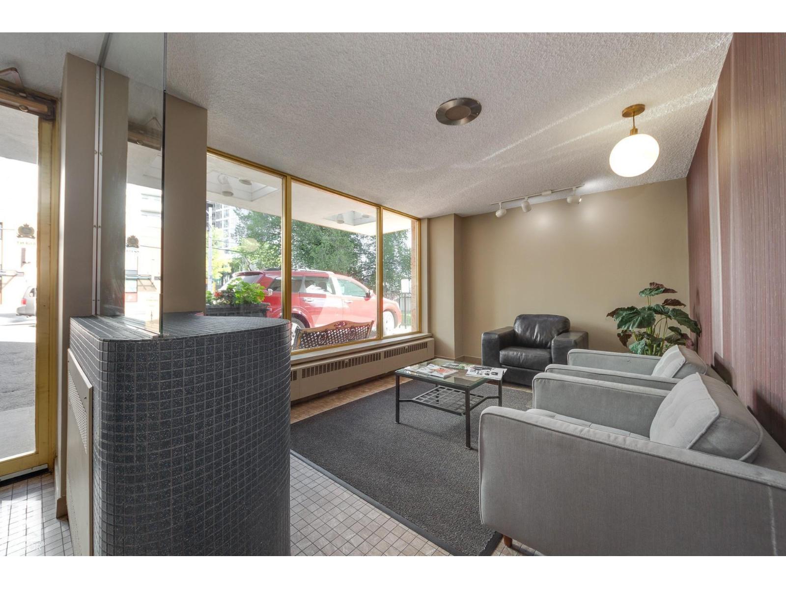 #207 12207 JASPER AV NW - Image 5