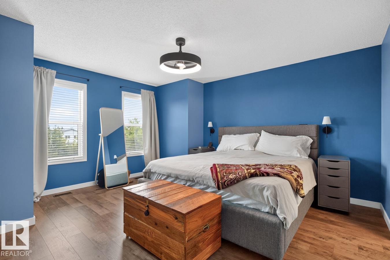 10 DOUGLAS CR - Image 24
