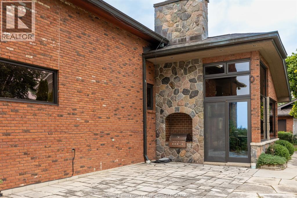 881 COUNTY ROAD 50 East - 44