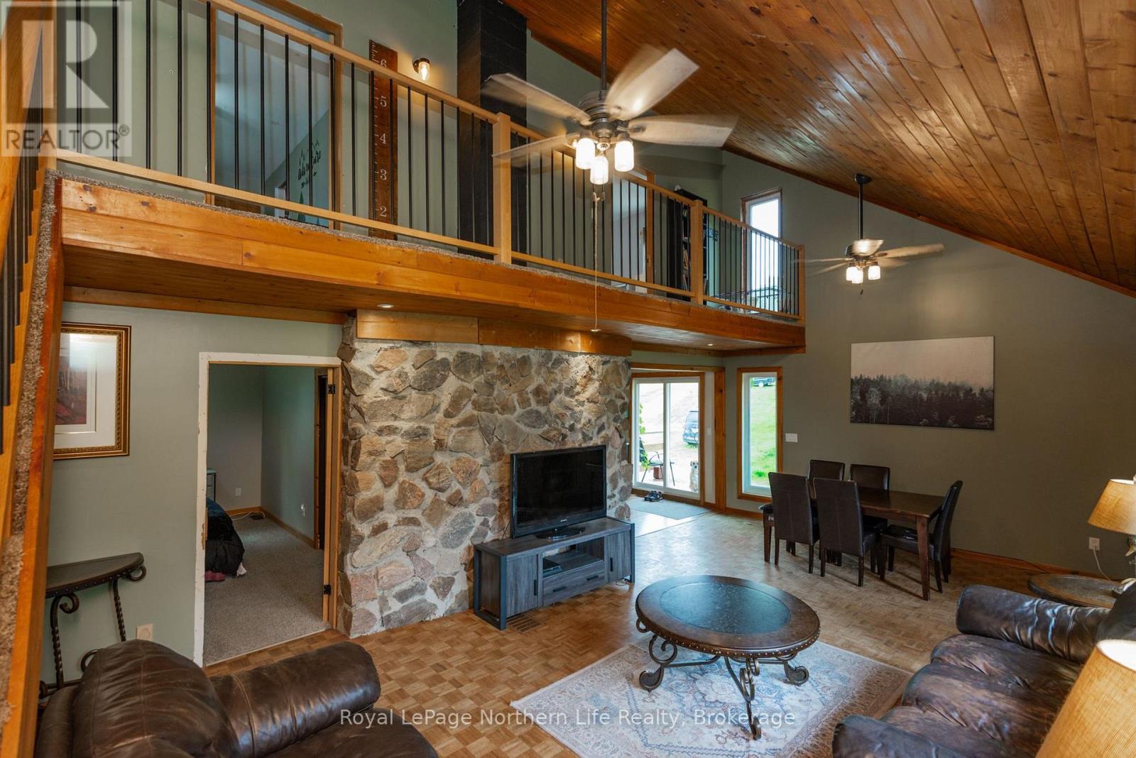 258 ALGONQUIN ROAD - 20