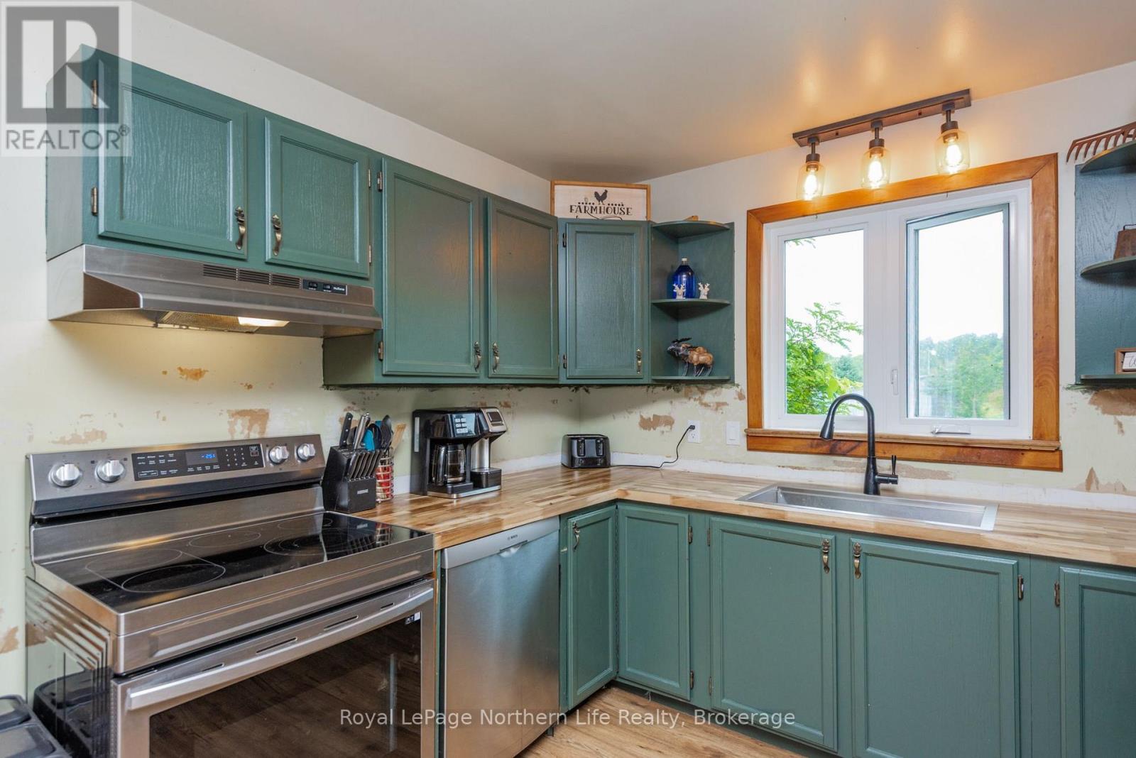 258 ALGONQUIN ROAD - 16