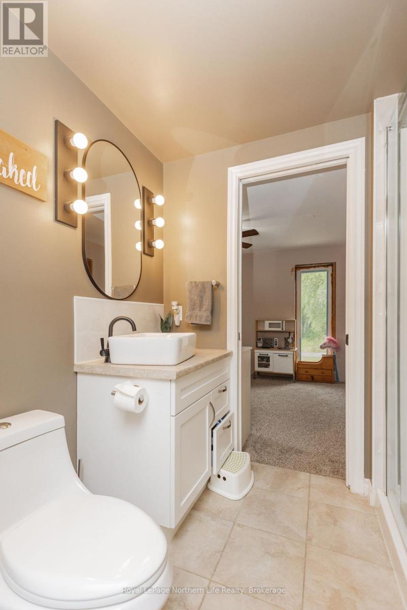 258 ALGONQUIN ROAD - 32