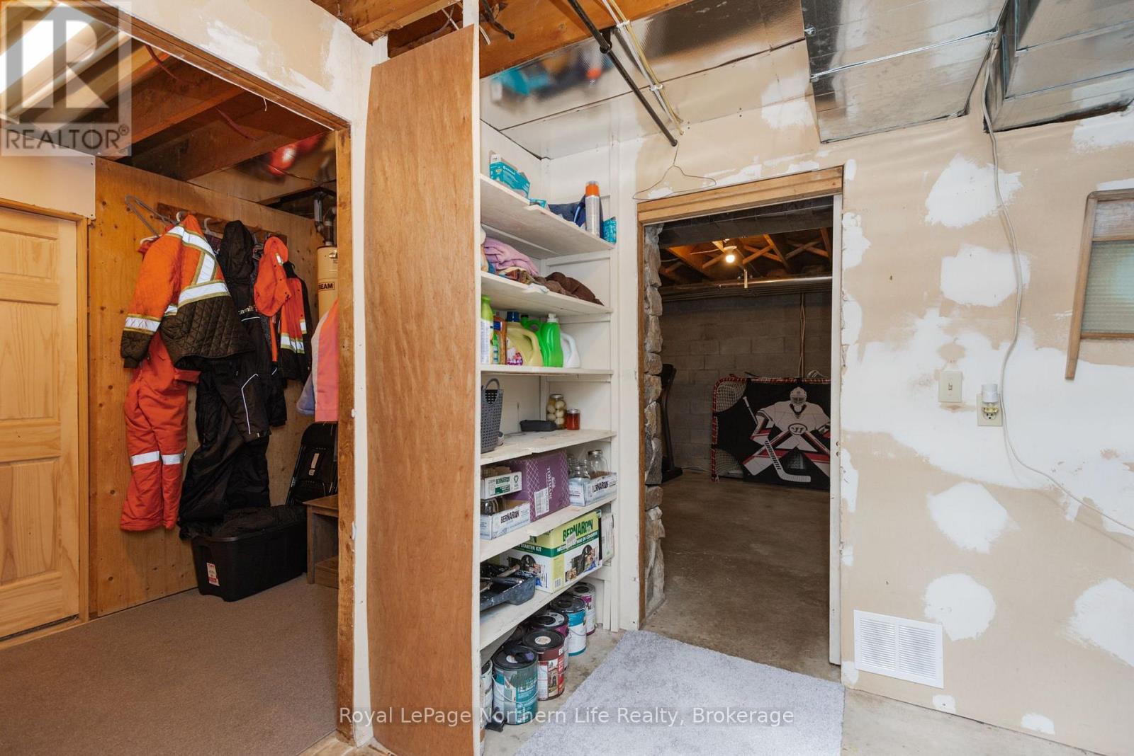 258 ALGONQUIN ROAD - Image 43