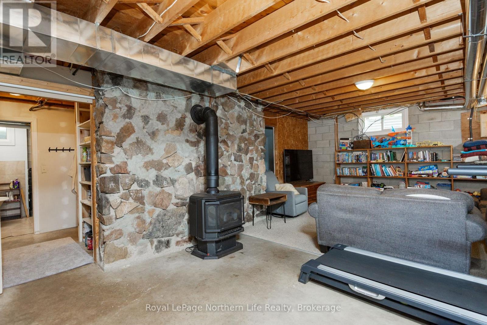 258 ALGONQUIN ROAD - 45