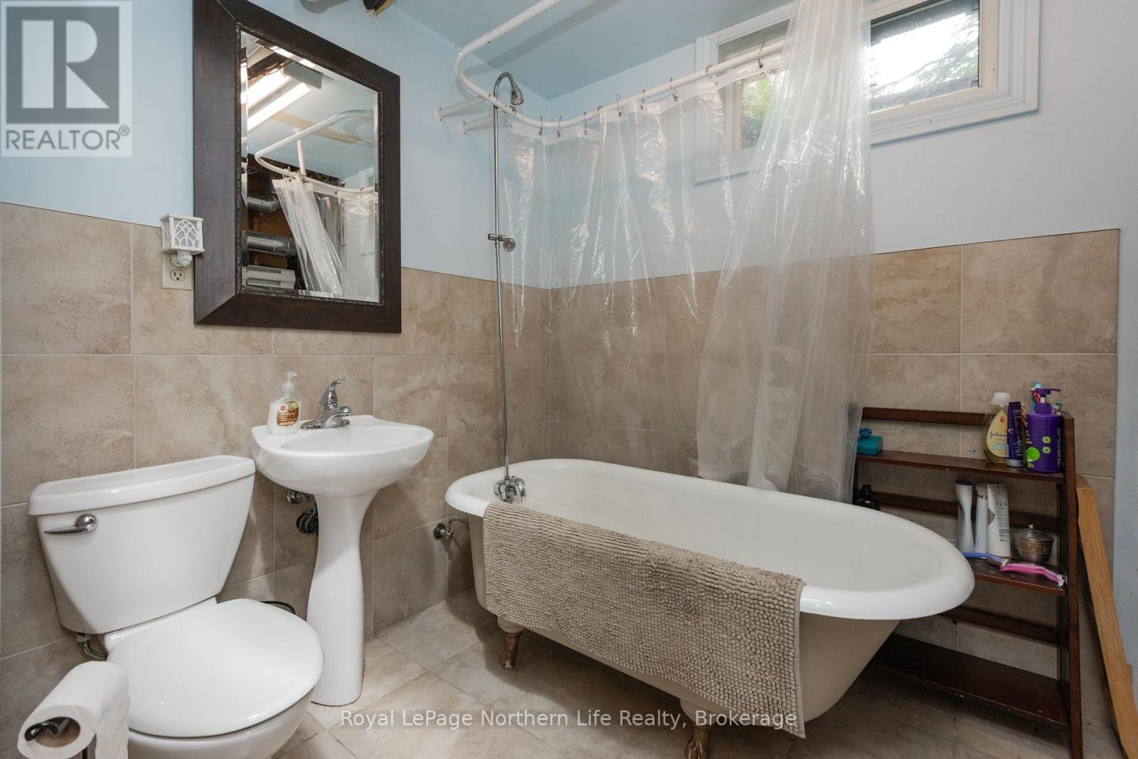 258 ALGONQUIN ROAD - 48