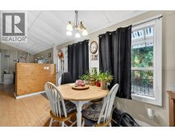 Dining room - 97 Salmon River Road, Salmon Arm, BC V1E3E2 Photo 13
