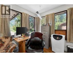 97 Salmon River Road, Salmon Arm, BC V1E3E2 Photo 28