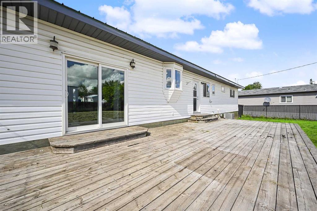 5003 46 Street - Image 22