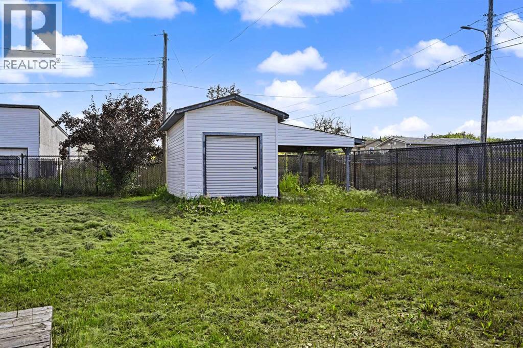 5003 46 Street - 24