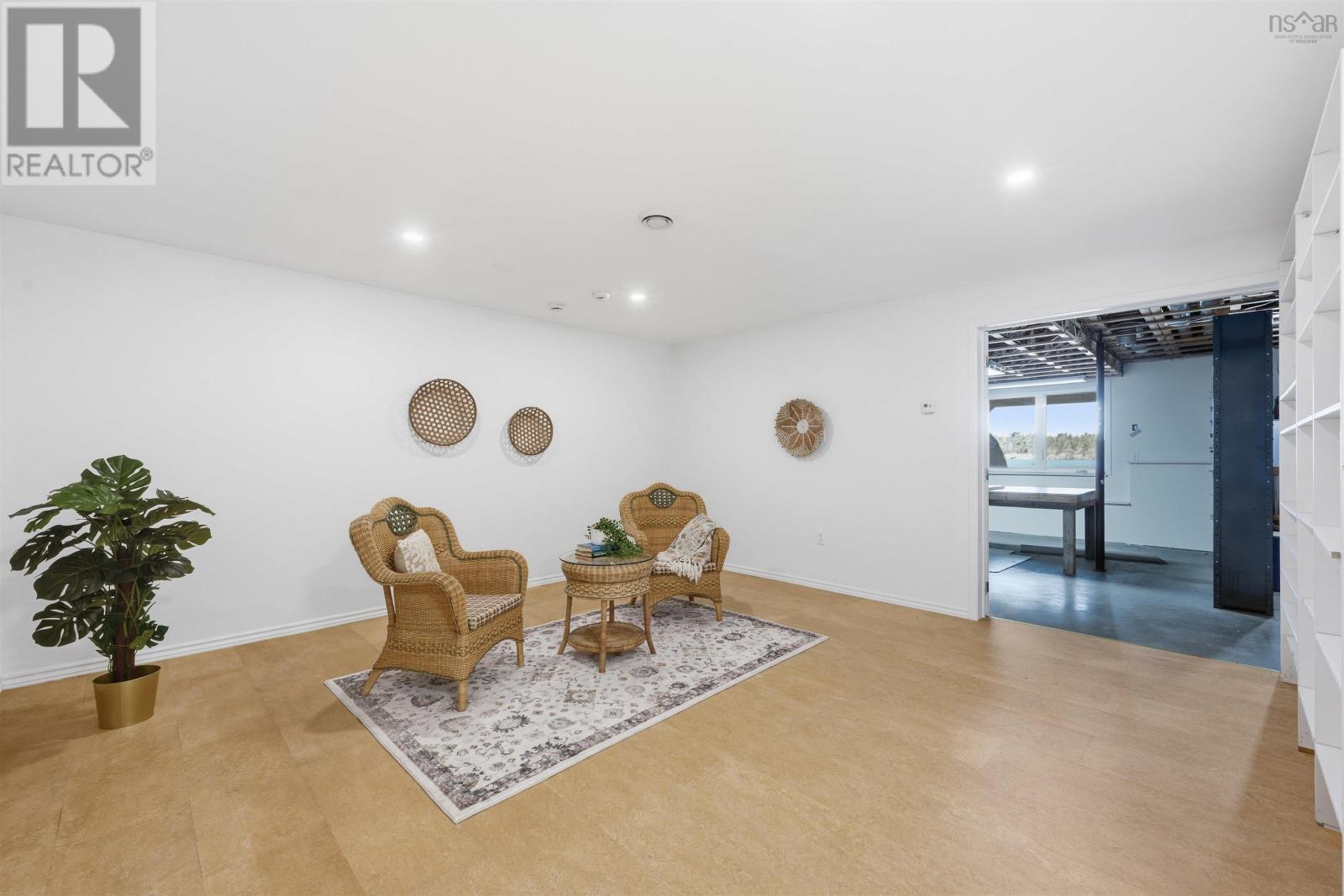 243 Lakeshore Drive - 31