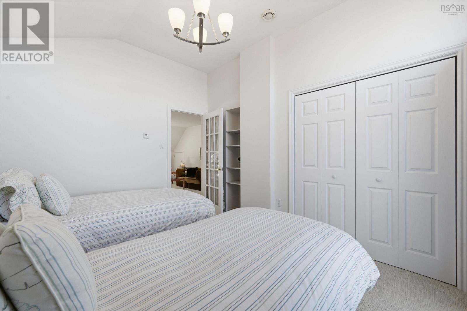 243 Lakeshore Drive - 29