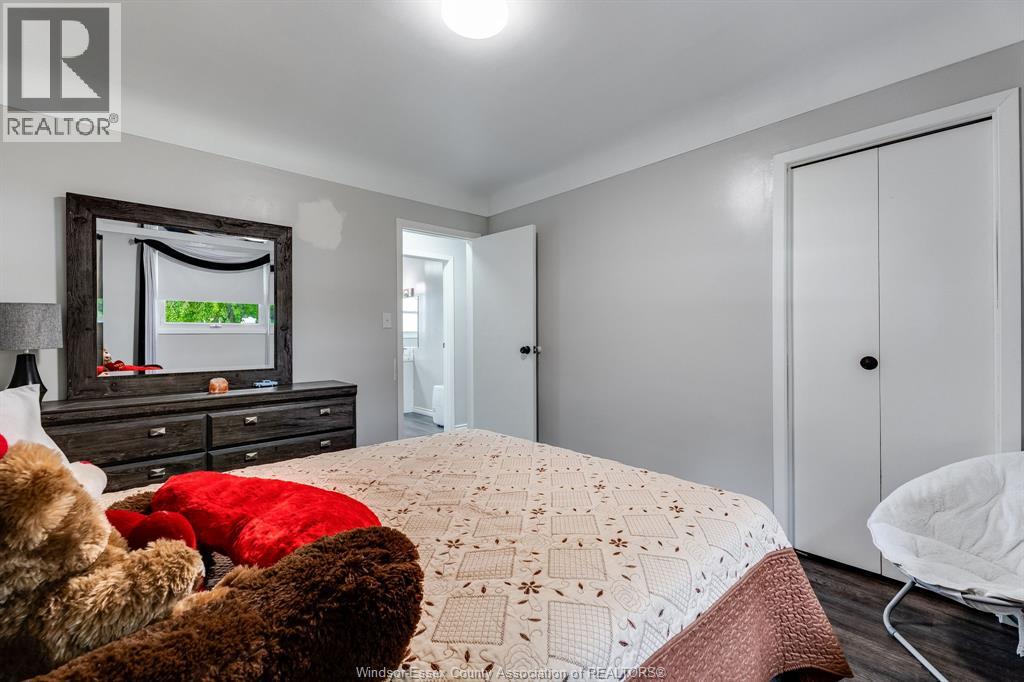 21300 Tecumseh ROAD - Image 18
