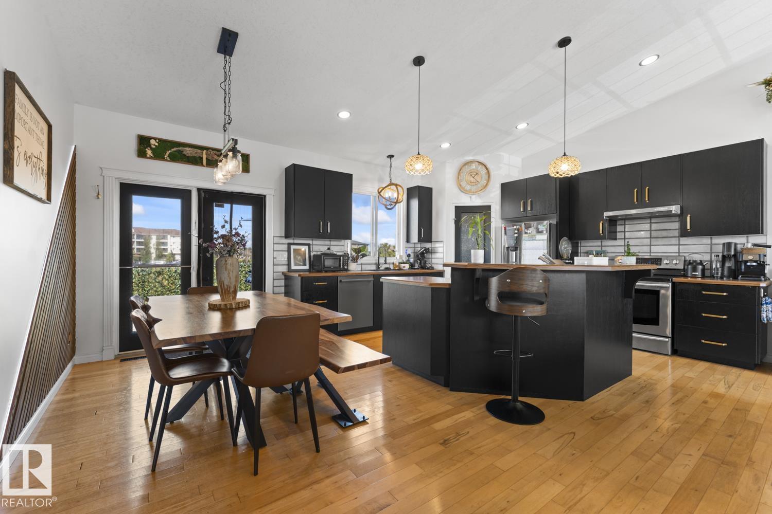4804 64 AV - Image 9