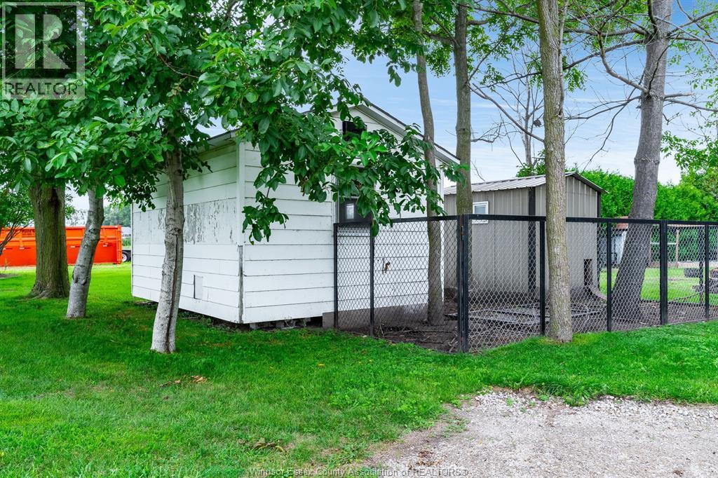 21300 Tecumseh ROAD - 38
