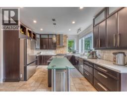 3067 Plateau Boulevard, Coquitlam, BC V3E2Y7 Photo 9