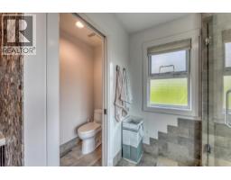 3067 Plateau Boulevard, Coquitlam, BC V3E2Y7 Photo 22
