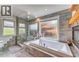 3067 Plateau Boulevard, Coquitlam, BC V3E2Y7 Photo 21