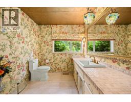 2299 Comox Ave, Comox, BC V9M1X6 Photo 56