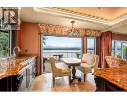 2299 Comox Ave, Comox, BC V9M1X6 Photo 31