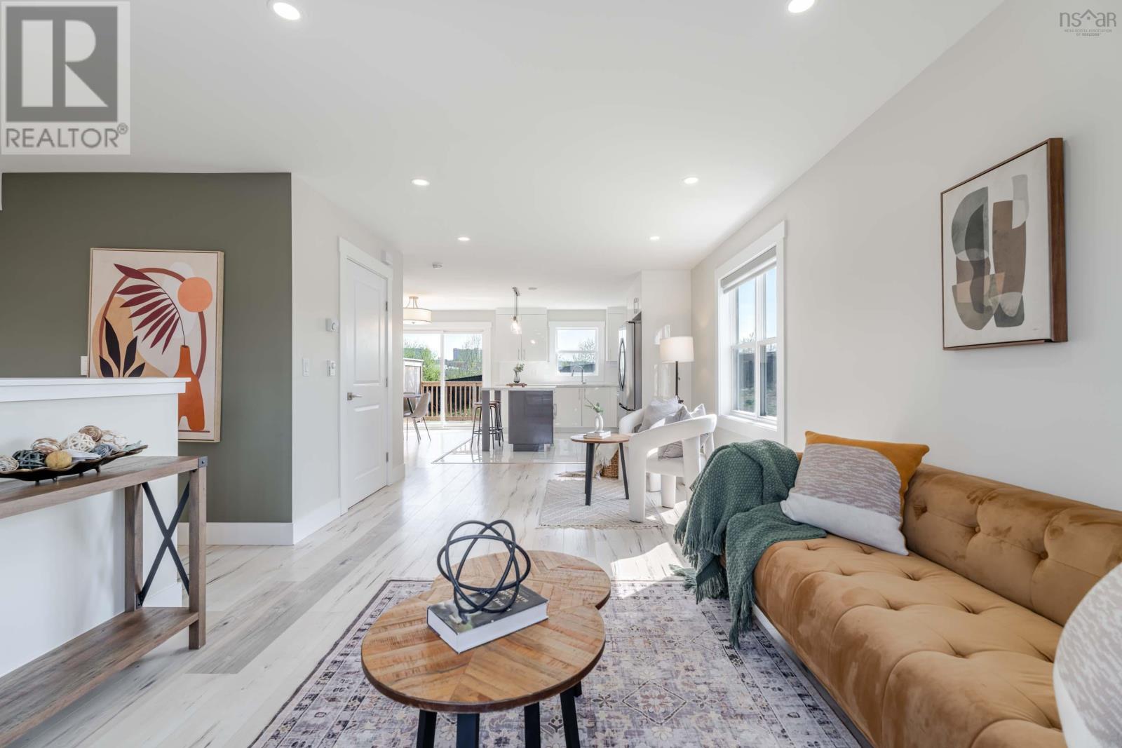 Property 8 of 35 of 19 Flatrock Crescent