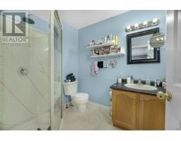 13 Meeker Place thumbnail 11