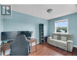 13 Meeker Place thumbnail 12