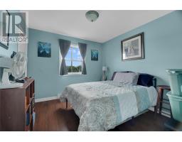 13 Meeker Place thumbnail 13