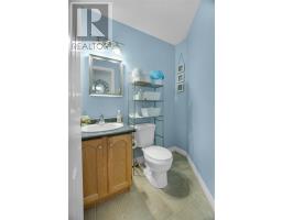 13 Meeker Place thumbnail 8