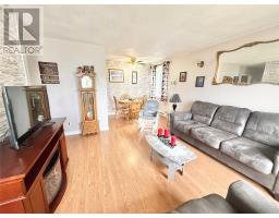 11 Caribou Road thumbnail 11