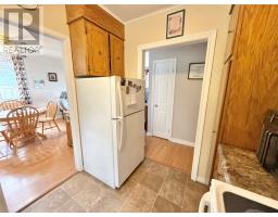 11 Caribou Road thumbnail 18