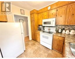 11 Caribou Road thumbnail 19