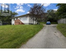 11 Caribou Road thumbnail 2